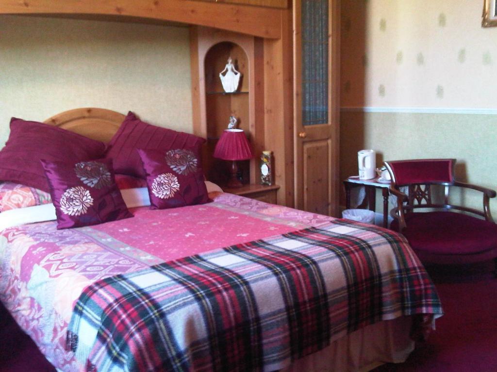 James Cottage Guest House Кріфф Екстер'єр фото